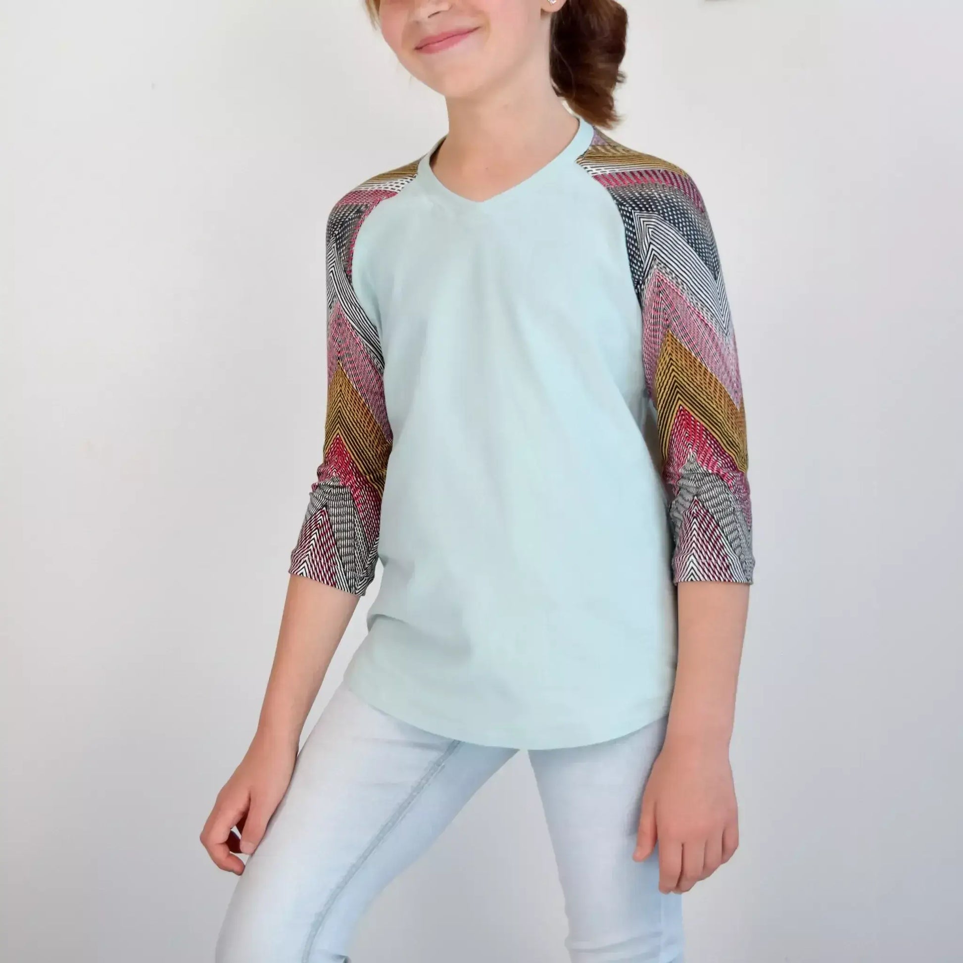 T-shirt Tao Enfants : modèle moderne et personnalisé pour enfants de 2 à 14 ans, patron de couture pdf à télécharger.