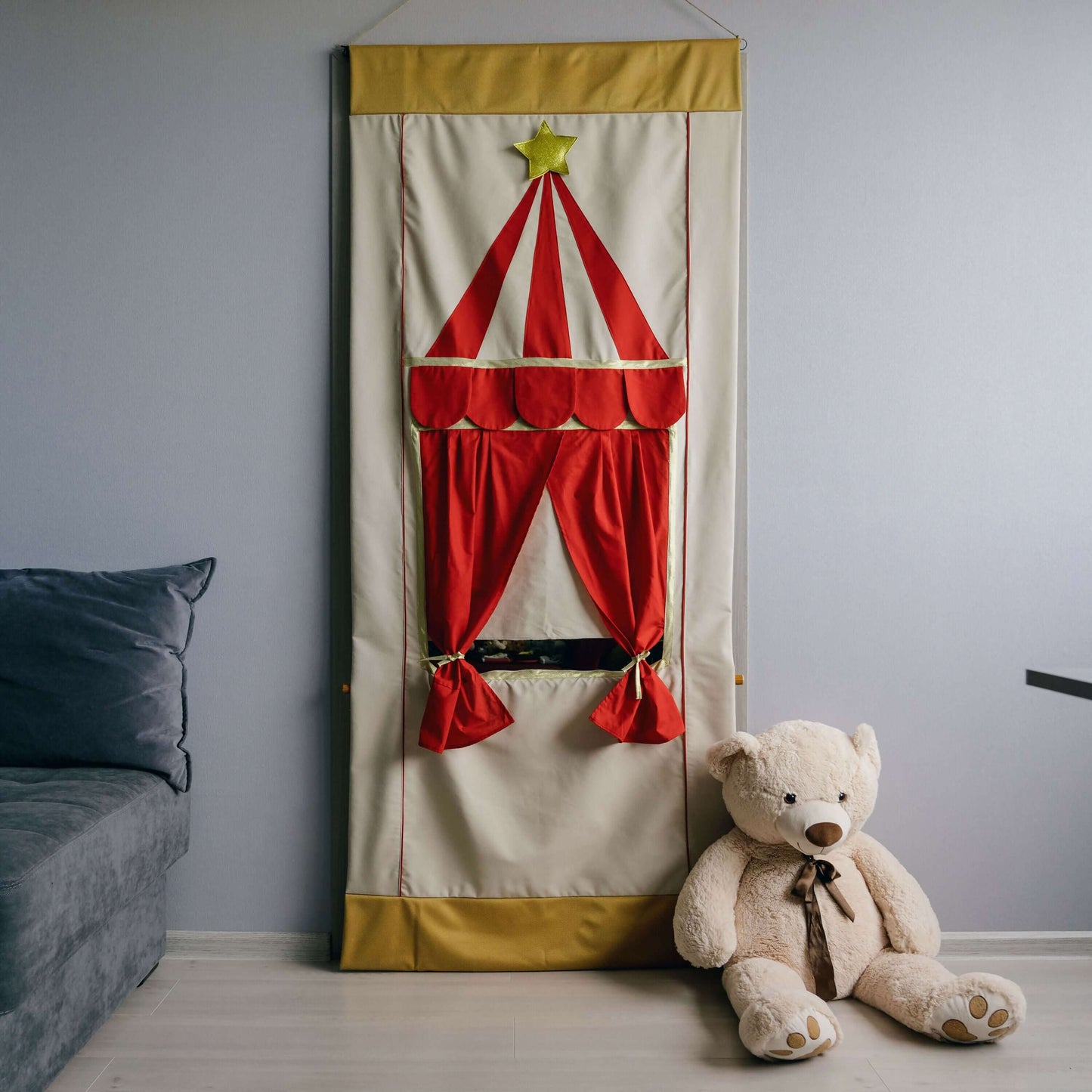 Théâtre de marionnettes - JOY ART patron de couture pdf à télécharger, installation facile sur porte.