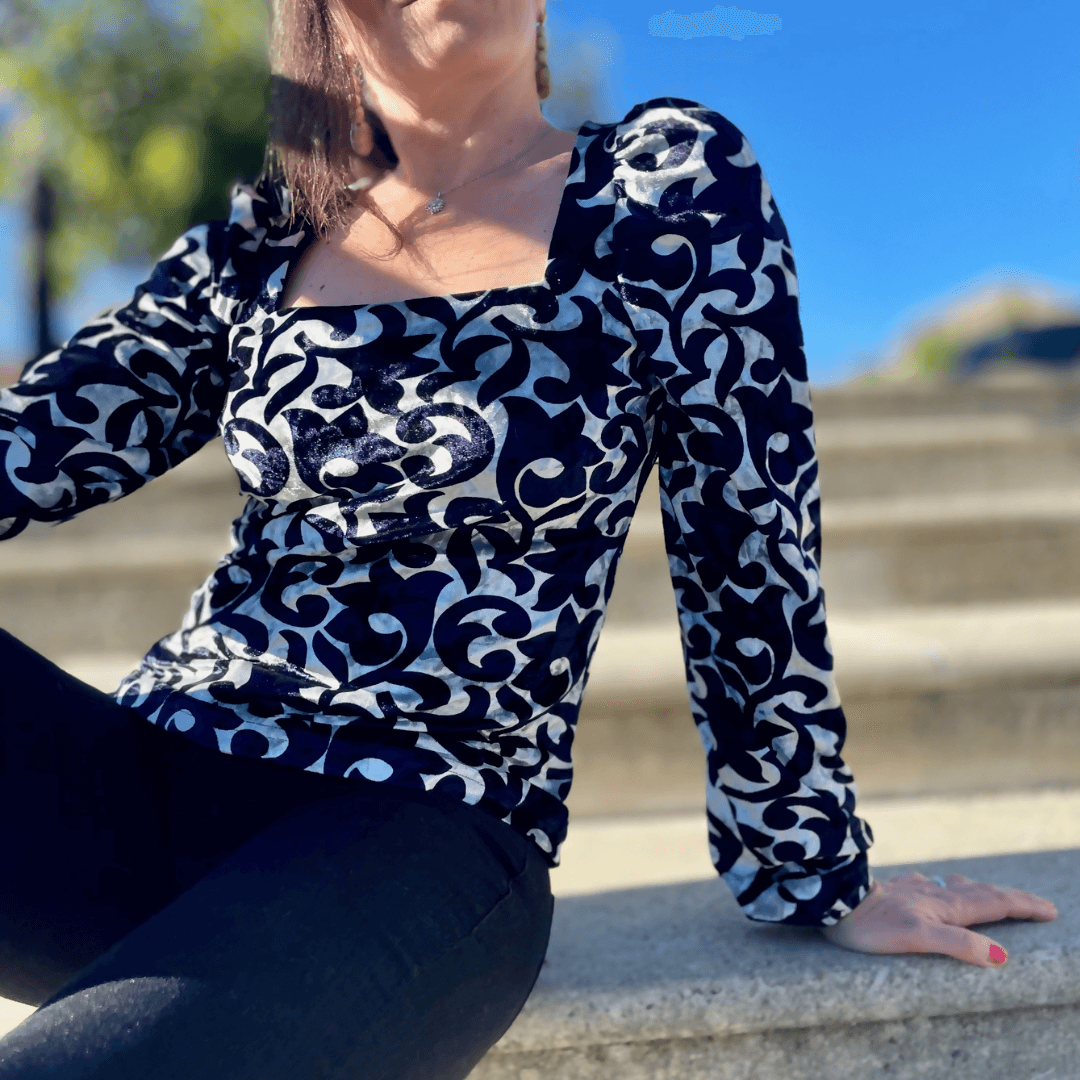 Top Akalat en maille avec encolure carrée et manches bouffantes, taille 32 à 52, idéal pour couture PDF.