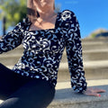 Top Akalat en maille avec encolure carrée et manches bouffantes, taille 32 à 52, idéal pour couture PDF.