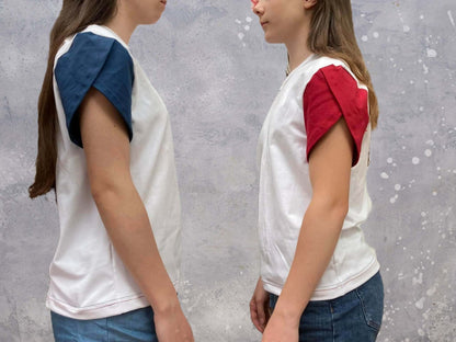 Top Chouchou sewing pattern featuring stylish color-blocked sleeves for versatile design options.