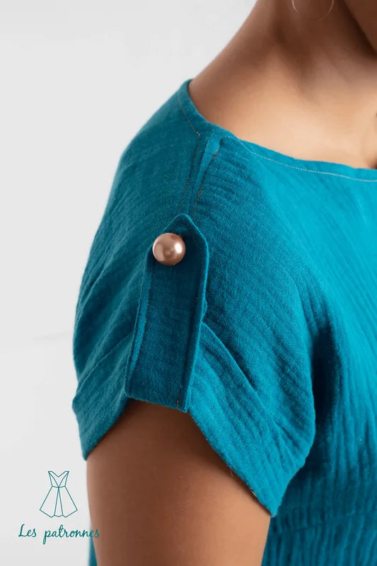 Top Judd (facile)- femme, manches courtes retroussées, patron de couture pdf à télécharger, détail bride boutonnée perle