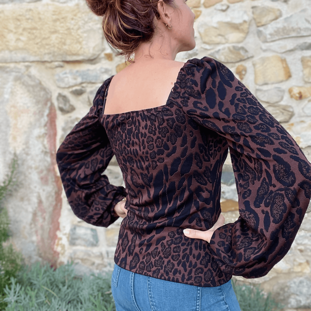 Top Touraco en maille avec décolleté carré et manches bouffantes, tailles 32 à 52, idéal pour la couture PDF.