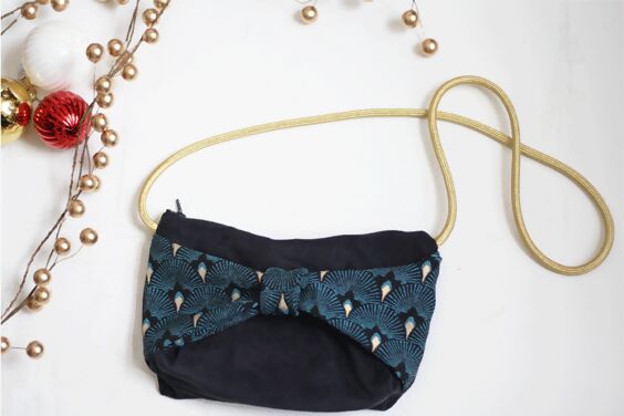 Trio de pochettes avec nœud décoratif, patron de couture pdf à télécharger. Version élégante de pochette facile à réaliser.