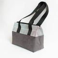 Trousse et sac zippés à large ouverture, 5 tailles – Curry, patron de couture pdf à télécharger, modèle pratique avec anses noires.