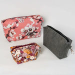Trousse fourre-tout Fraise des bois, 3 formats, idéale pour maquillage et accessoires lors de voyages.