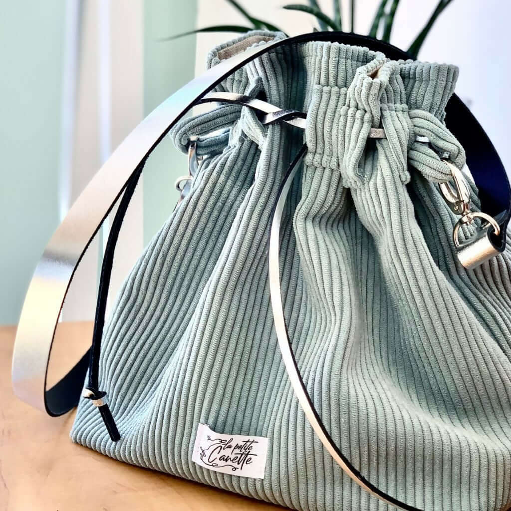 Tutoriel Sac Seau avec design élégant, patron de couture pdf à télécharger inclus.