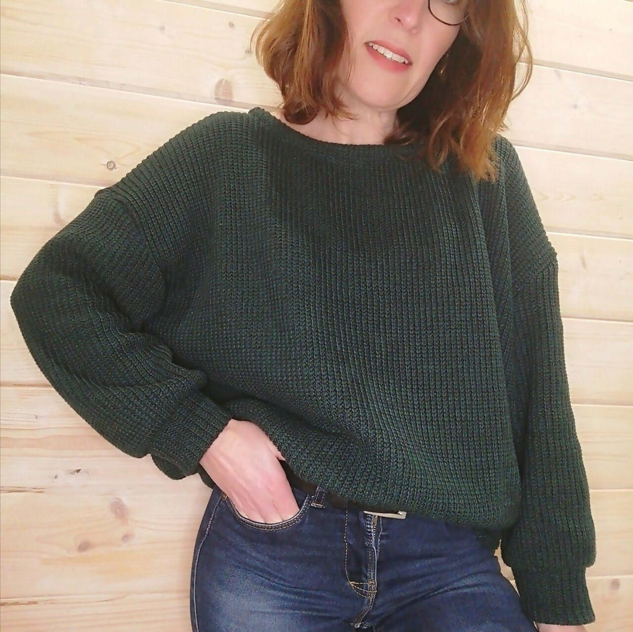 le Pull ILLICO du 34 au 52 en coloris vert, pull loose à coudre, patron pdf à télécharger.