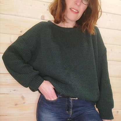 le Pull ILLICO du 34 au 52 en coloris vert, pull loose à coudre, patron pdf à télécharger.