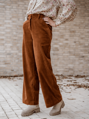 Pantalon OPAZ à taille haute et jambes larges, modèle à coudre disponible en taille 32 à 56.