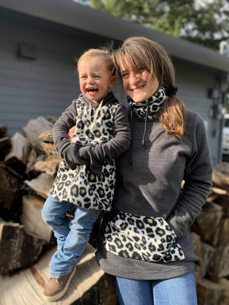 Duo Mère-Fille de robe sweat MILA (2-16 Ans / 34-54) en tissu à motif léopard, patron de couture pdf à télécharger