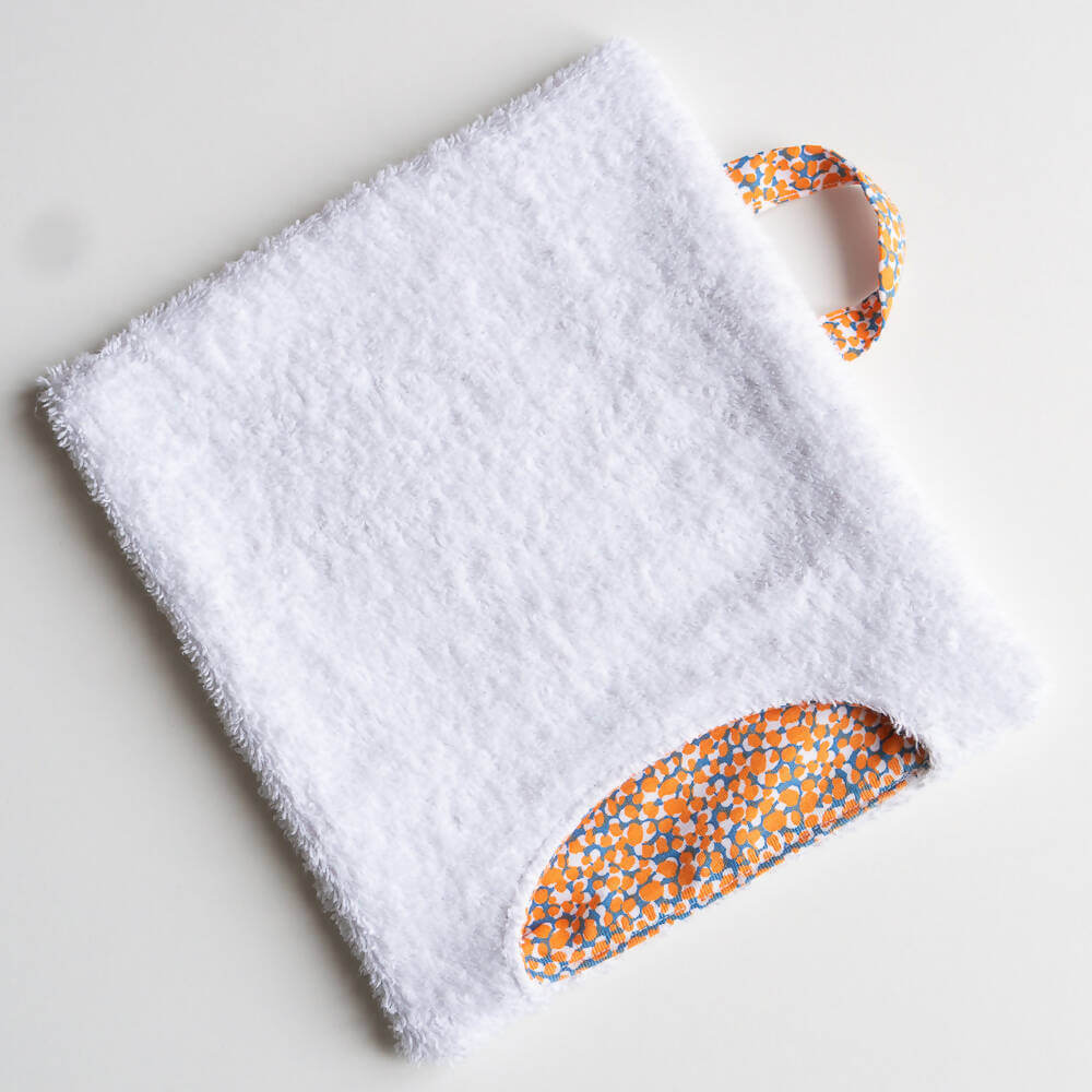 Essuie-tout biface lavable – Oups avec patron de couture pdf à télécharger pour cuisine zéro déchet, écologique et pratique.