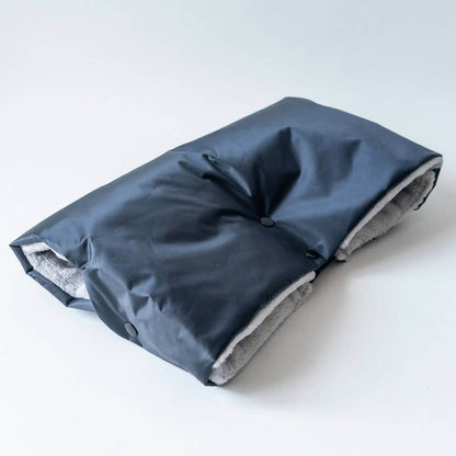 Manchon de poussette – Matriochka pour garder vos mains chaudes, accessoire pratique avec patron de couture pdf à télécharger.