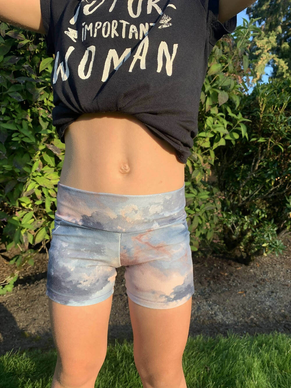 Mini-KIM - Legging pour filles du 2 au 16 Ans, en version short, ciel imprimé, patron de couture PDF à télécharger facile à coudre