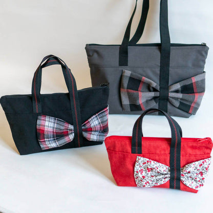 Sac cabas, trousse avec nœud, 3 formats – Groseille en trois tailles avec motifs à carreaux et floraux, patron de couture pdf à télécharger.