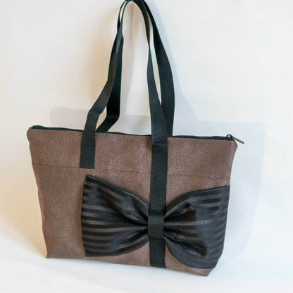 Sac cabas, trousse avec nœud, 3 formats – Groseille, patron de couture pdf à télécharger, élégant avec grand nœud asymétrique.