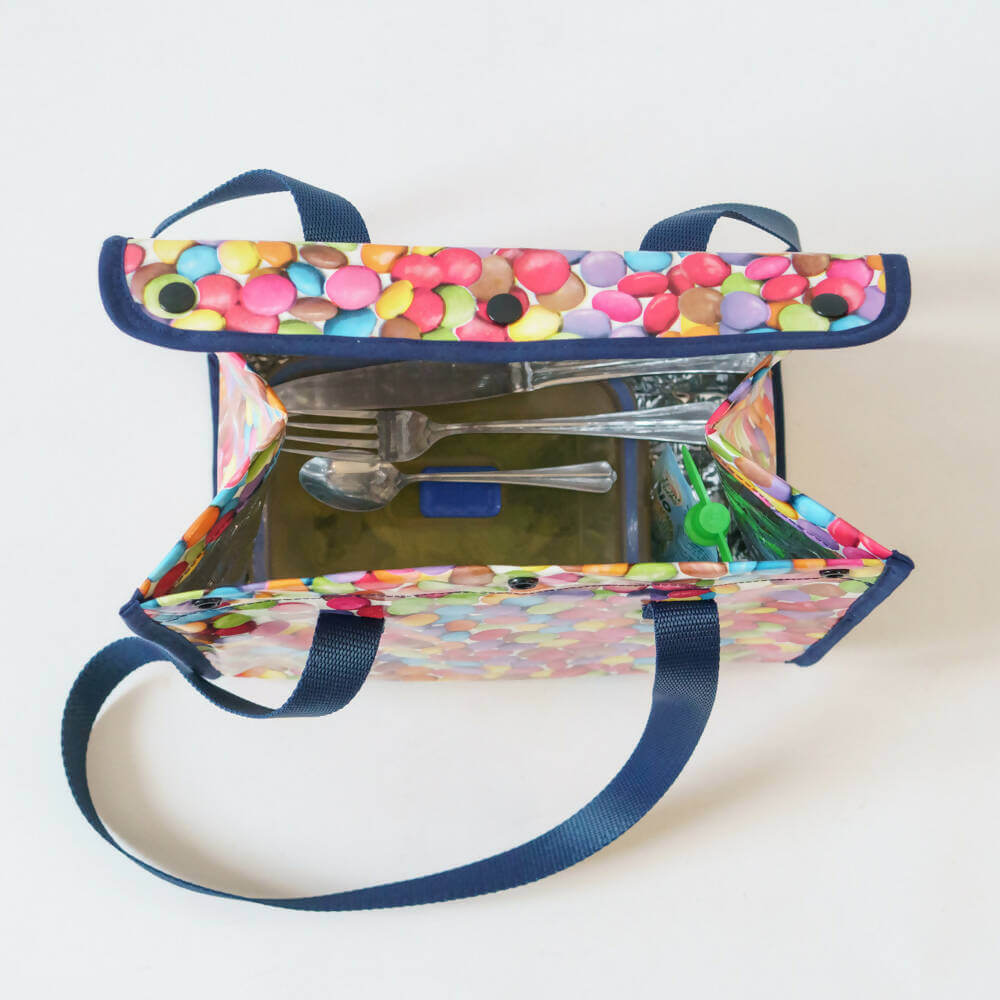 Sac isotherme lunch bag – Miam ouvert avec contenu visible, patron de couture pdf à télécharger