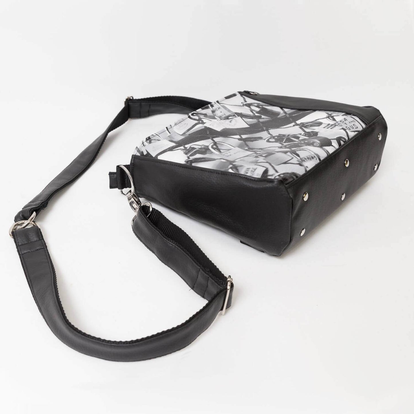 Sac à main – Léon avec imprimé moderne et sangle amovible. Perfect for patrons de couture pdf à télécharger.