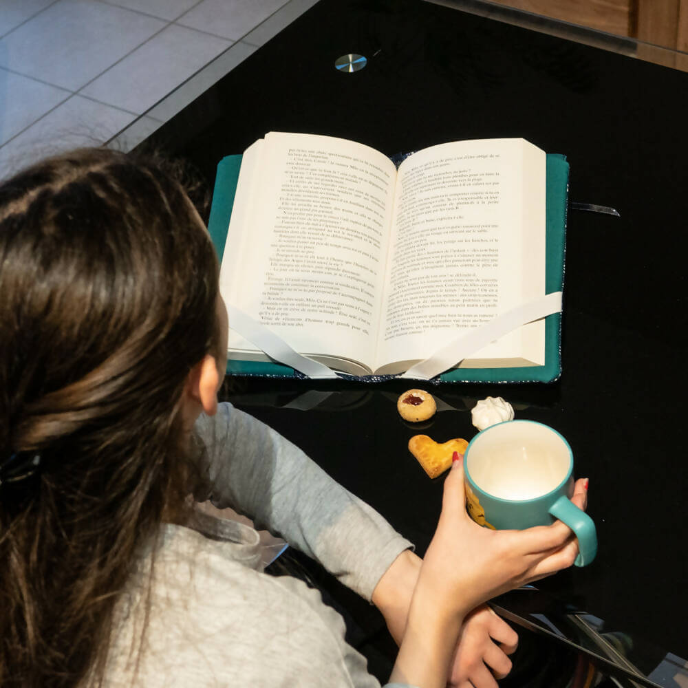 Support à livre – Lexie pour lecture mains libres avec patron de couture pdf à télécharger.