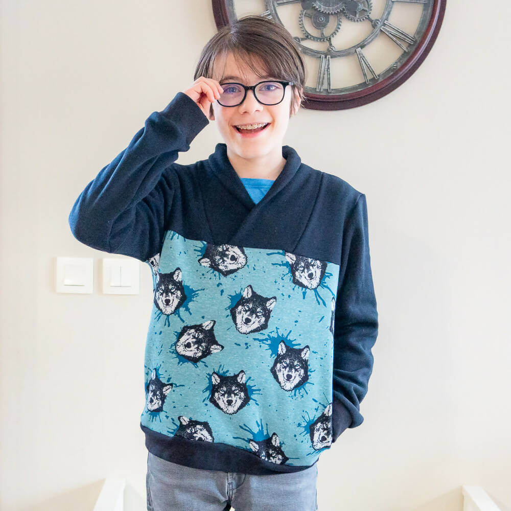 Sweat mixte, XS au 4XL, 2 statures – Anis, avec col croisé unique et motif graphique, patron de couture pdf à télécharger.