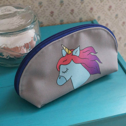 Trousse maquillage ou stylos, 4 formats – Pomme avec motif licorne, patron de couture pdf à télécharger disponible.