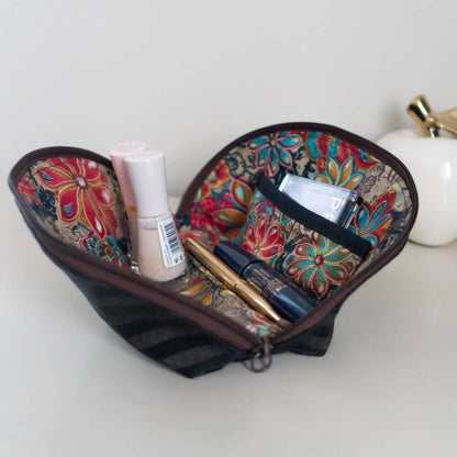 Trousse maquillage ou stylos, 4 formats – Pomme avec produits de beauté, patron de couture pdf à télécharger, vue intérieure.